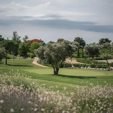 Wine & Golf Hotel