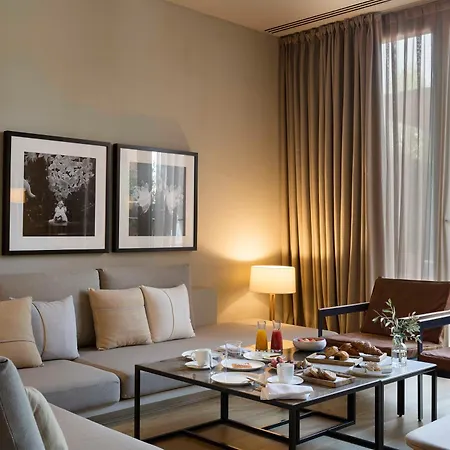 Wine & Golf Hotel